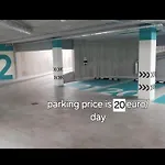 Happy Inn Laime Studio, Self Check-In-24-7, A-C, Parking-In-The-Underground-Garage